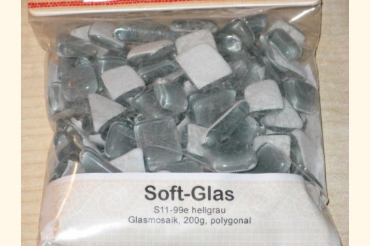 Soft Glas Polygonal HELLGRAU 200g Mosaiksteine S11-99e